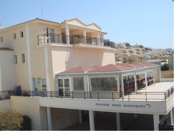 Paradise Kings Club Aparthotel Paphos Exterior foto